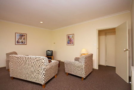Quest Trinity House - Darwin Tourism 4