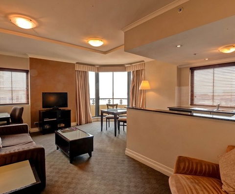 Seasons Harbour Plaza, Darling Harbour - Darwin Tourism 4