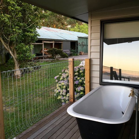 Halcyon Cottage Retreat - Self Contained Accommodation - Darwin Tourism 3