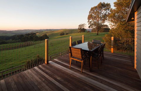 Halcyon Cottage Retreat - Self Contained Accommodation - Darwin Tourism 5