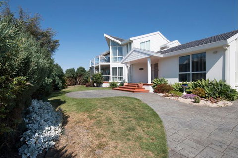 Ocean Manor Bed And Breakfast - Darwin Tourism 8