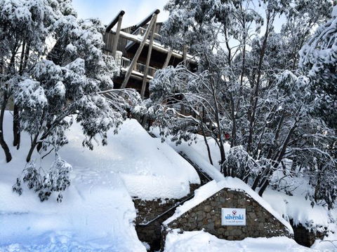 Silverski Falls Creek - Darwin Tourism 0