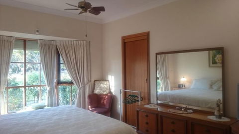 Gaerwood Bed Breakfast - Darwin Tourism 1