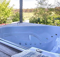 A Way to Relax at Welcome Springs Country Stays - Darwin Tourism
