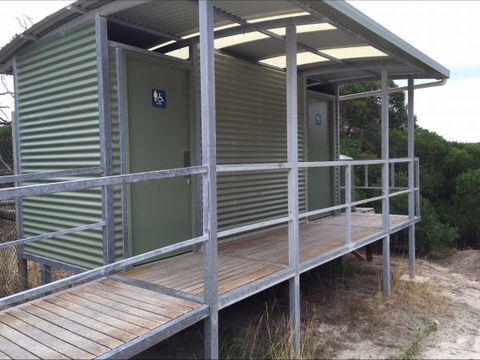 Allports Beach Camping Ground - Darwin Tourism 4