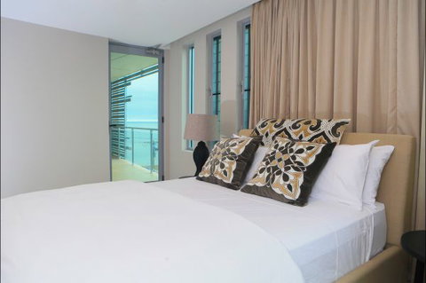 Aqua Aqua Luxury Penthouses - Darwin Tourism 4