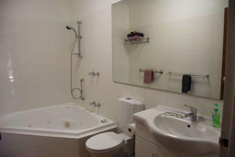 Coranda Lodge B And B - Darwin Tourism 2