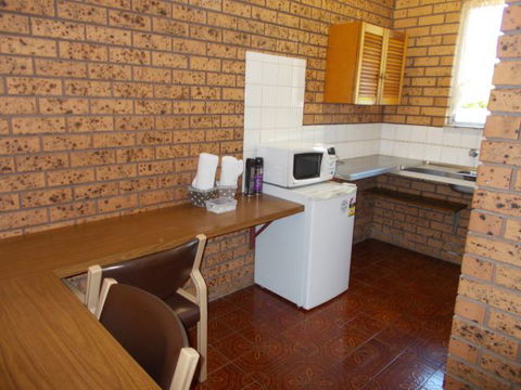 Corowa Gateway Motel - Darwin Tourism 1