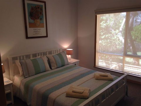 Flinders Beach Retreat Queenscliff - Darwin Tourism 3