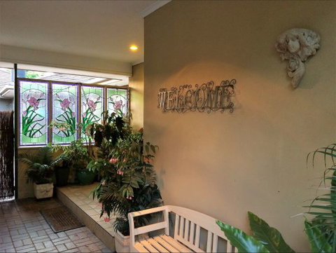 Palm Haven Bed And Breakfast - Darwin Tourism 1