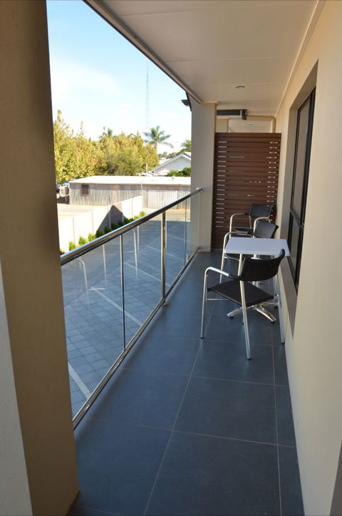 Renmark Holiday Apartments - Darwin Tourism 6
