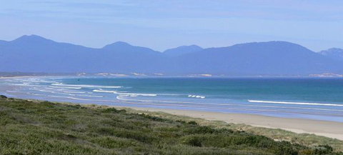 Sandy Point Beach Escape - Darwin Tourism 1