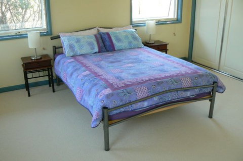 Sandy Point Beach Escape - Darwin Tourism 5