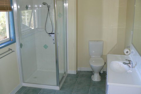 Sandy Point Beach Escape - Darwin Tourism 6