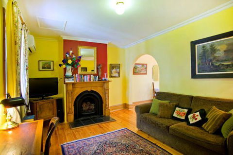 The Lion Cottage - Darwin Tourism 2