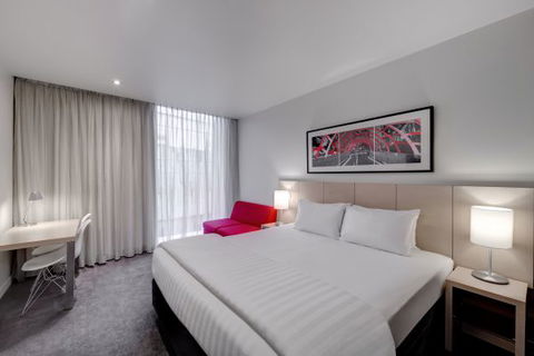 Travelodge Hotel Melbourne Docklands - Darwin Tourism 1
