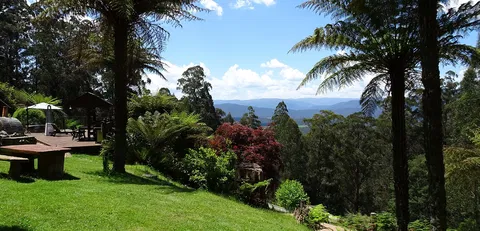 Eagles Nest Luxury Mountain Retreat - Darwin Tourism 0