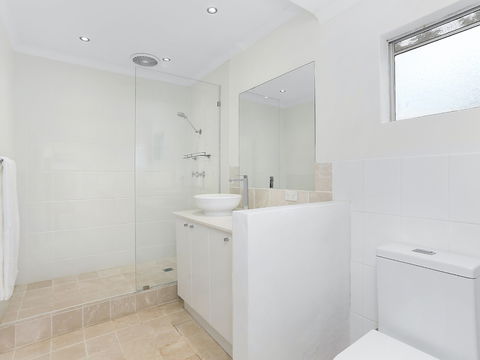 Amalfi Beach House - Darwin Tourism 4