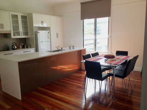 Ava House - Darwin Tourism 1