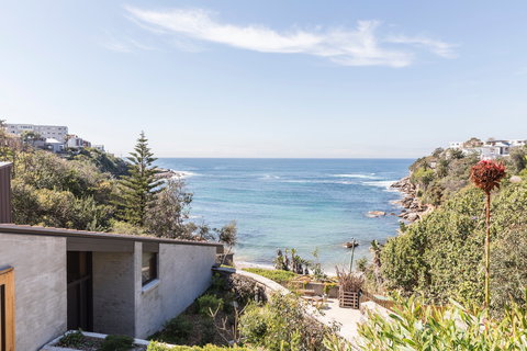 Gordon's Bay Retreat - Darwin Tourism 6