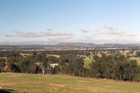 Longview Holiday Let Glenrowan - Darwin Tourism 1