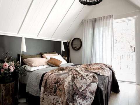 Old Schoolhouse Milton - Darwin Tourism 8