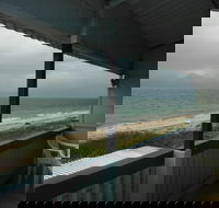 Rose's Beach House - Darwin Tourism