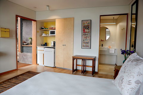 Studio At Careel Bay - Darwin Tourism 1
