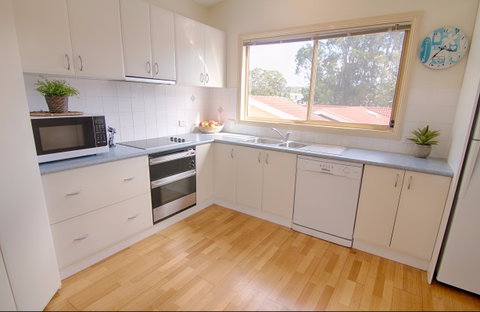Beach Holiday Unit - Darwin Tourism 4