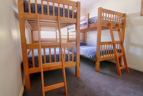 Beach Holiday Unit - Darwin Tourism 9