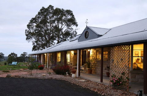 BellbirdHill Bed And Breakfast - Darwin Tourism 0