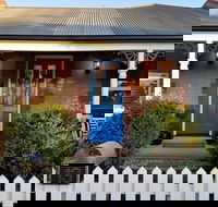 La Maison Riviere - The River House Bed and Breakfast - Darwin Tourism
