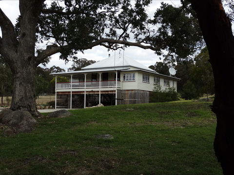 Loughmore House And Cottage - Darwin Tourism 0