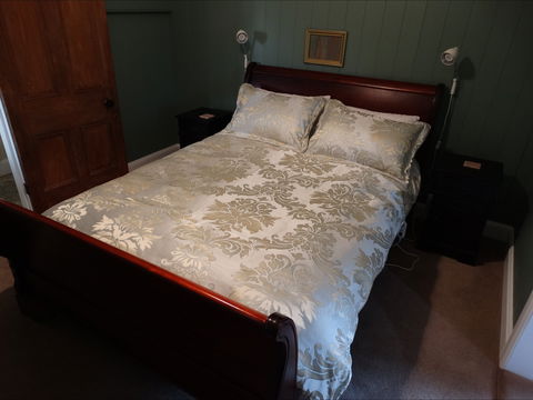 Loughmore House And Cottage - Darwin Tourism 6