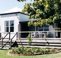 Rose Cottage with Vineyard Views - Darwin Tourism