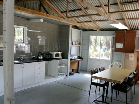 Tall Timbers Caravan Park - Darwin Tourism 4