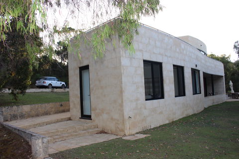 The Summer House - Darwin Tourism 2
