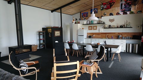 Bed In A Shed Tasmania - Darwin Tourism 0