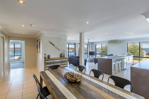 Iluka - Darwin Tourism 1