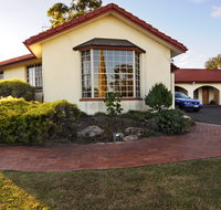 McNevins Warwick Motel and Gunyah Restaurant - Darwin Tourism