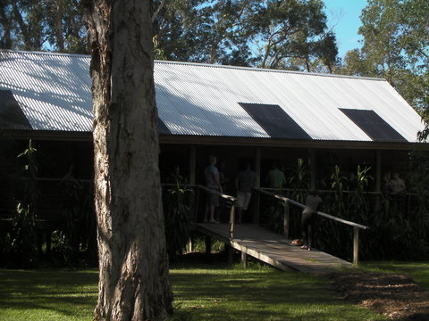 Melaleuca Surfside Backpackers - Darwin Tourism 2