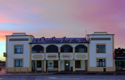 Meningie Hotel - Darwin Tourism 0
