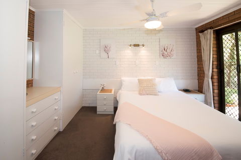 Murray Bank Holiday Units - Darwin Tourism 2