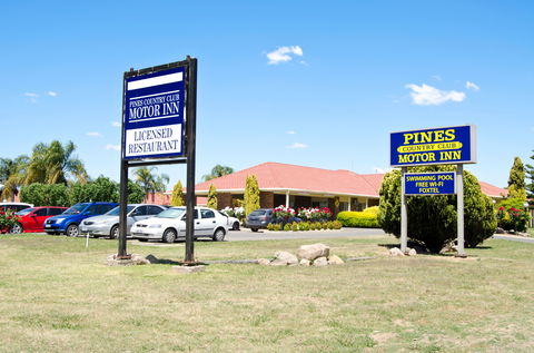 Pines Country Club Motor Inn - Darwin Tourism 0