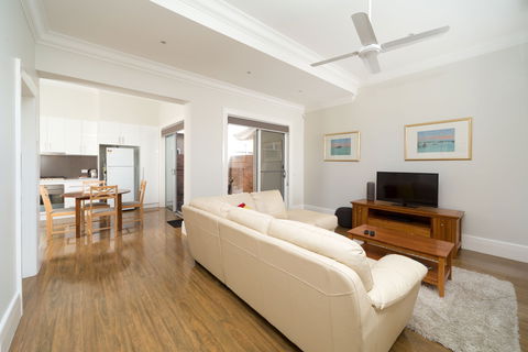 The Waterstreet Apartment - Darwin Tourism 2