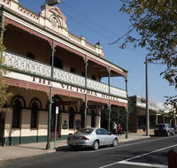 Victoria Hotel Accommodation - Darwin Tourism
