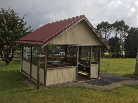 Waratah Caravan And Camping Ground - Darwin Tourism 1