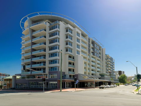 Adina Apartment Hotel Wollongong - Darwin Tourism 0