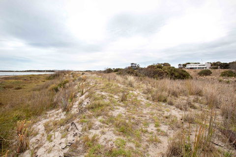 Coorong Aurora - Breathtaking Waterfront Escape - Darwin Tourism 1
