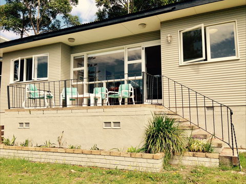 Cosy Seaside Cottage - Darwin Tourism 0